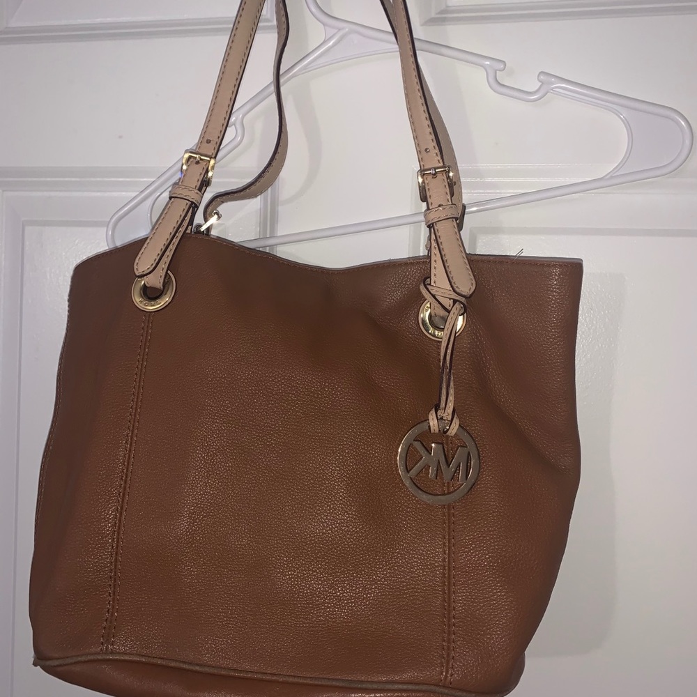 Michael Kors purse , great condition